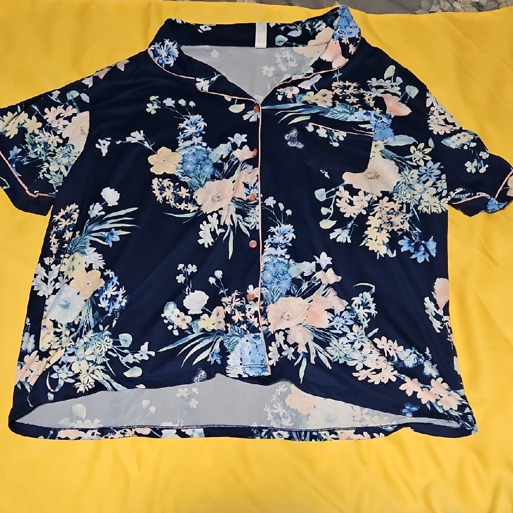 Womens PJ Set (Shirt And Pants). Size XXL